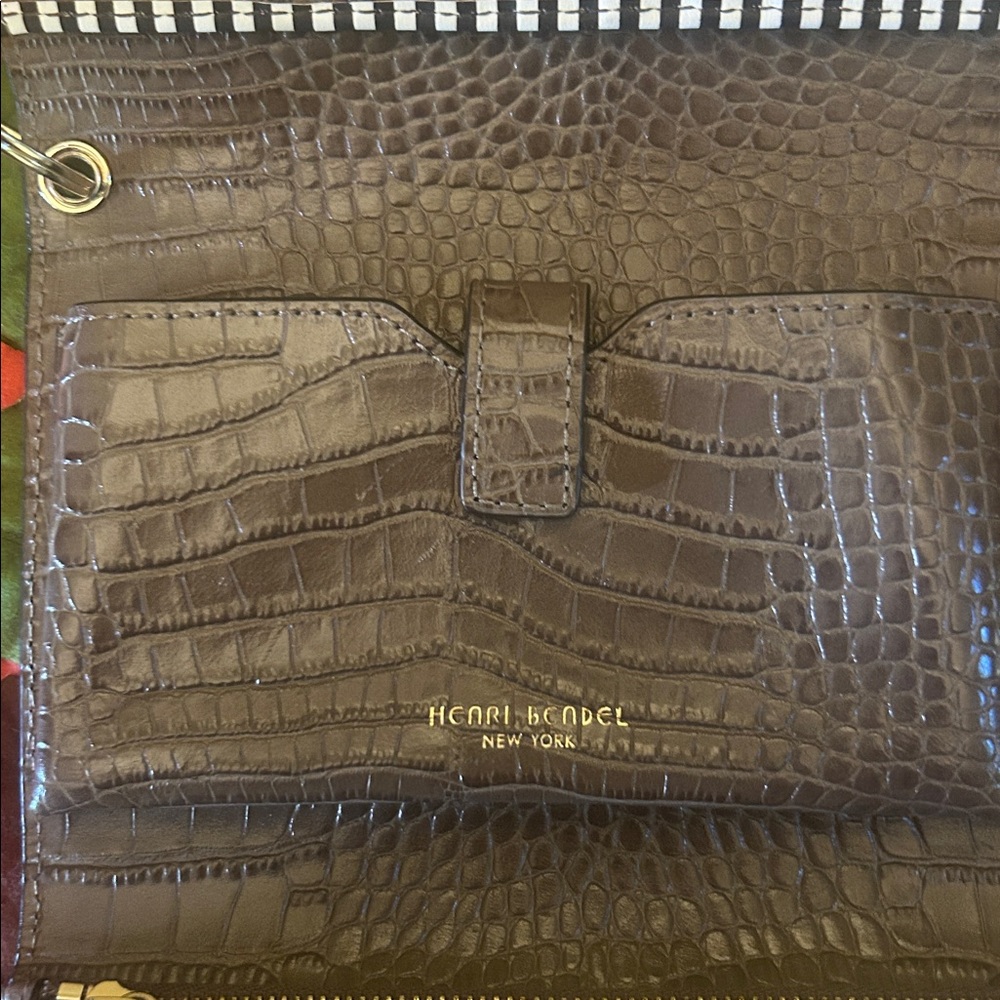 Henri Bendel Croc Embossed Leather Clutch/Wallet/Wristlet - Picture 9 of 13